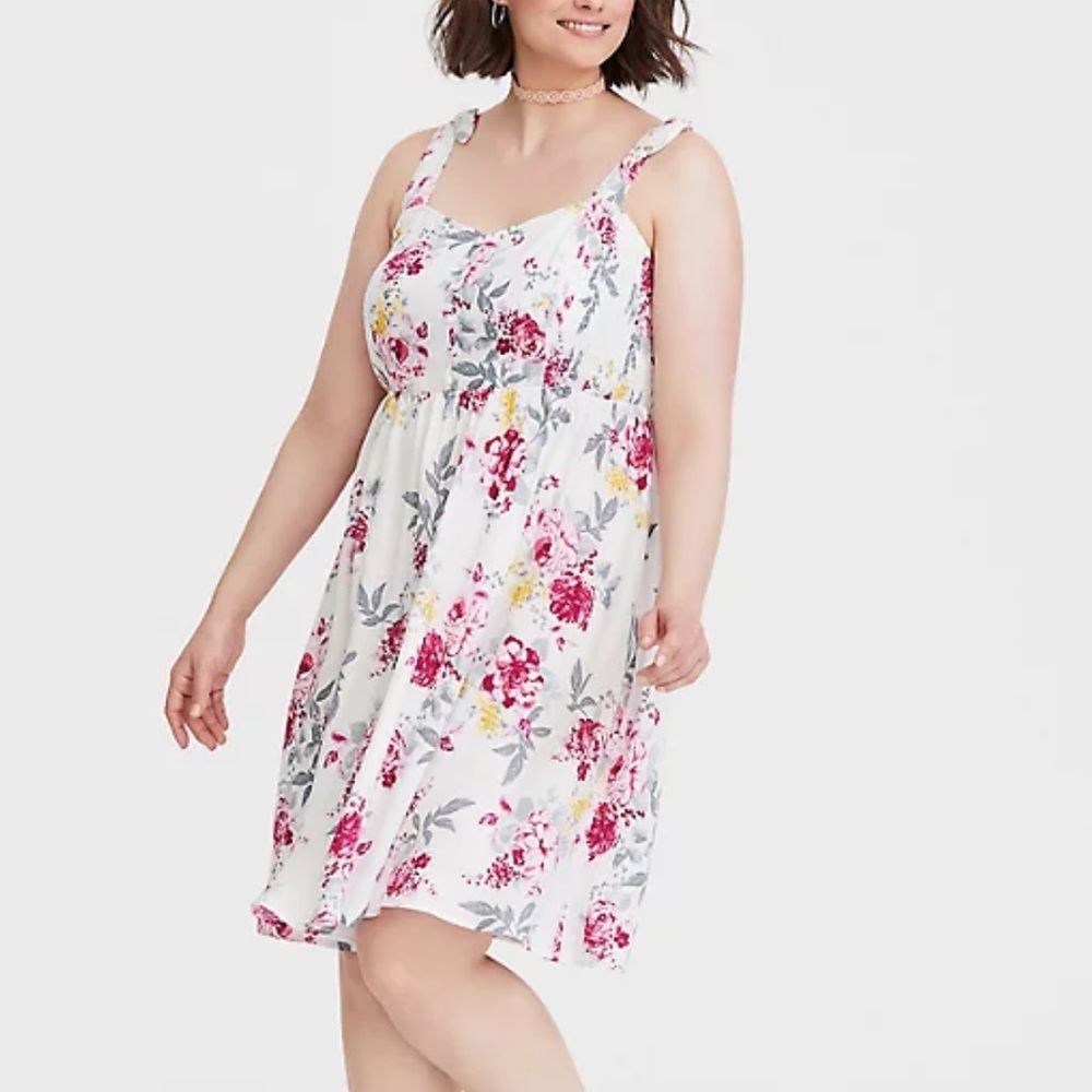 TORRID WHITE FLORAL CHALLIS DRESS